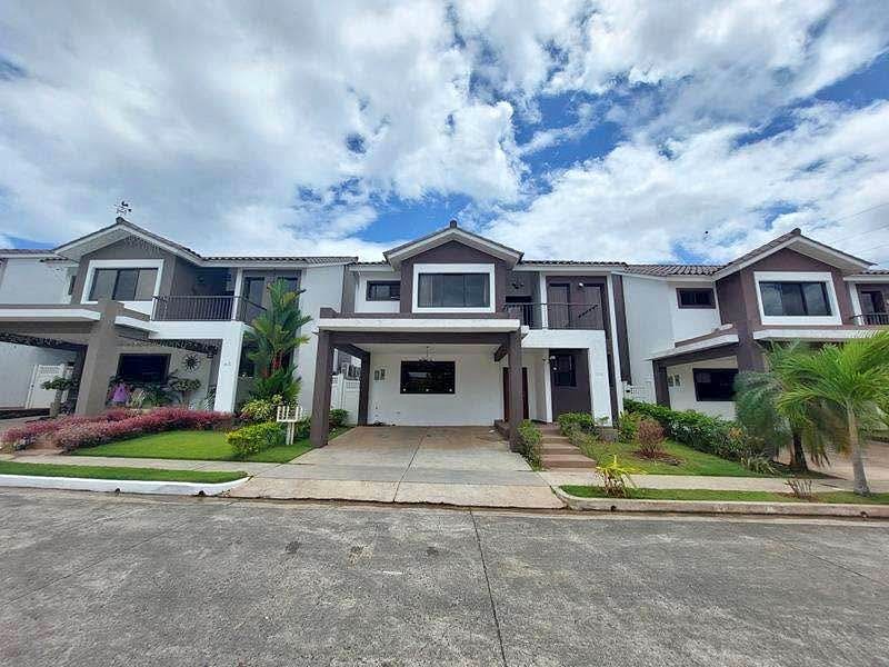 Casa en Clayton 4